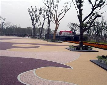 简述成都透水地坪的优势优点